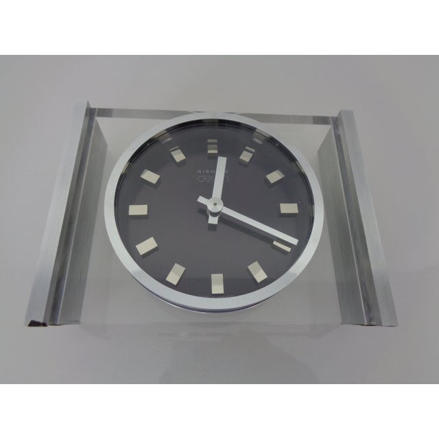 Metal Table Clock in Acrylic Glass and Brushed Aluminum from Kienzle International, Germany, 1960s For Sale - Image 7 of 15