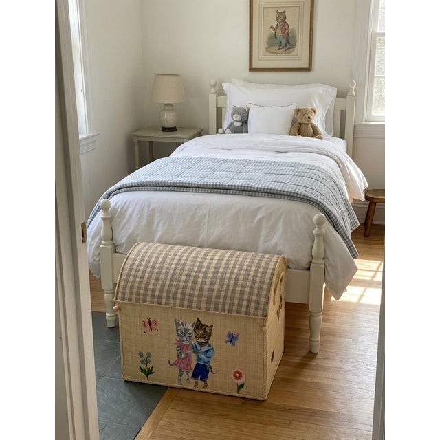 Beige Whimsical Hand-Painted Raffia Anthropomorphic Cat Motif Toy Box For Sale - Image 8 of 12