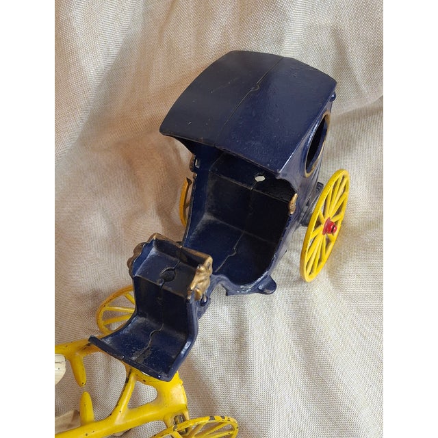 Antique Cast Iron Kenton Cabriolet Hansom Cab Carriage Toy - Original Figures For Sale - Image 11 of 18