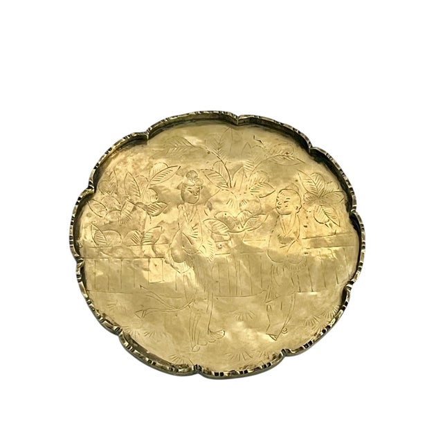 Vintage Chinese brass gallery tray. Engraved in the center with a traditional Chinese scene. Perfect for a cocktail bar...