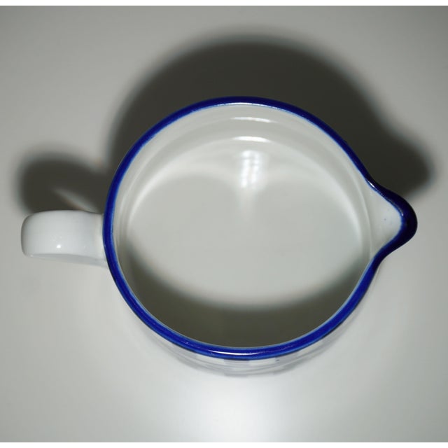 1980s 1980s Dansk Arabesque Blue Dot White Gravy Boat Porcelain Pitcher For Sale - Image 5 of 6