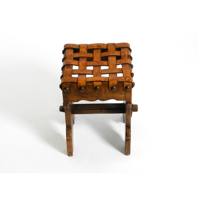1940s Vintage Oak Stool with Seat in Leather Straps, 1940s For Sale - Image 5 of 18