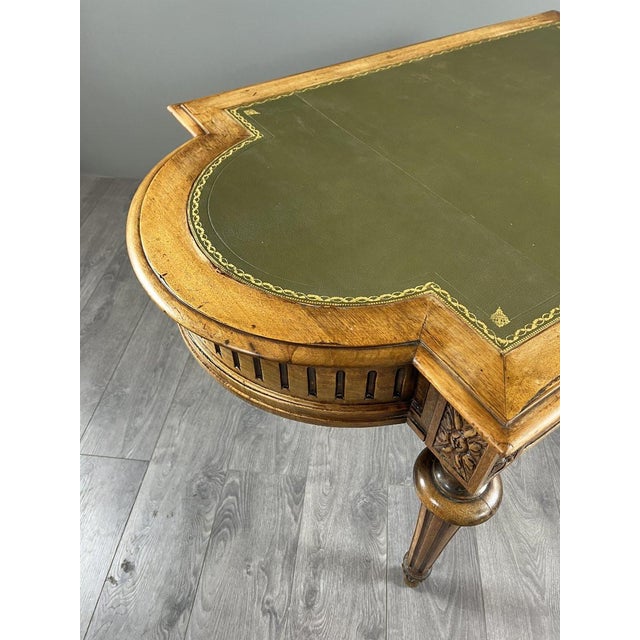20th Century Louis XVI Desk in Wood For Sale - Image 10 of 13