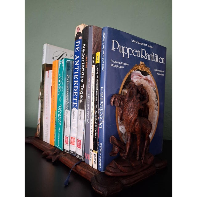 Walnut Wood Bookends from the Black Forest and Brienz, Switzerland, Set of 2 For Sale - Image 13 of 15