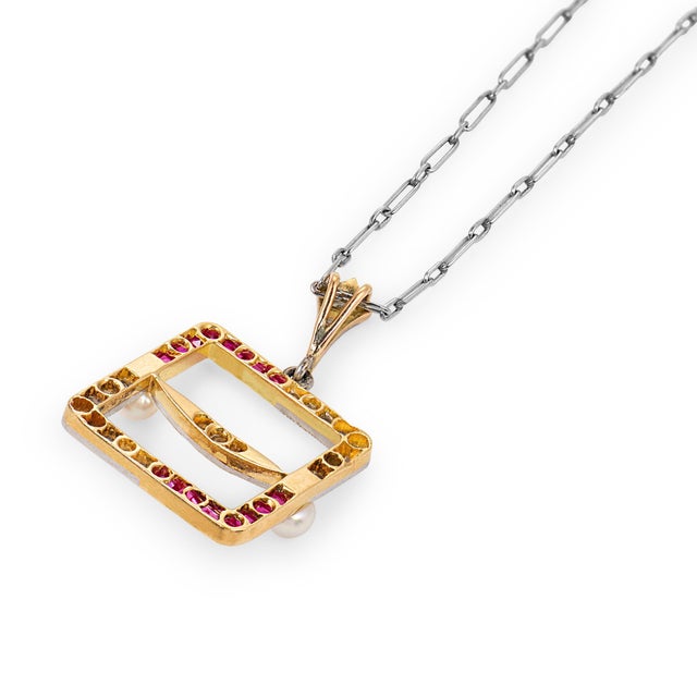 1910s Edwardian Diamond Ruby Pearl 18k Yellow Gold Platinum Necklace For Sale In Los Angeles - Image 6 of 7