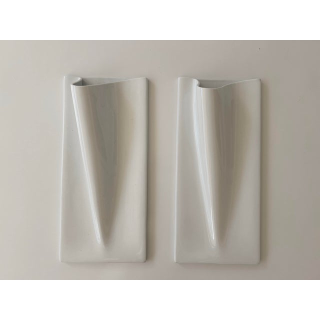 Contemporary White Glossy Wall Vases by Arhaus For Sale In Miami - Image 6 of 8
