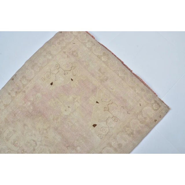 Faded Red and Beige Vintage Carpet For Sale In Phoenix - Image 6 of 10