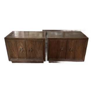 Mid 20th Century Pair of American of Martinsville Nightstands For Sale