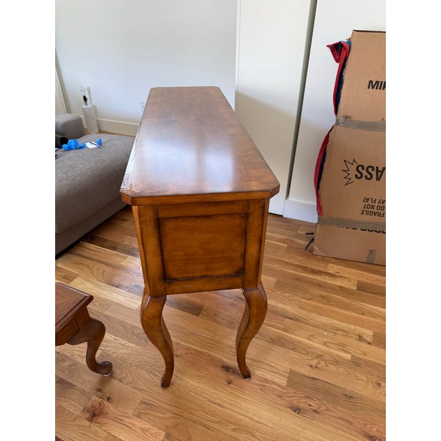 Traditional Late 20th Century Elegant Wood Console Table With Drawers | Entryway/Sofa Table For Sale - Image 3 of 5