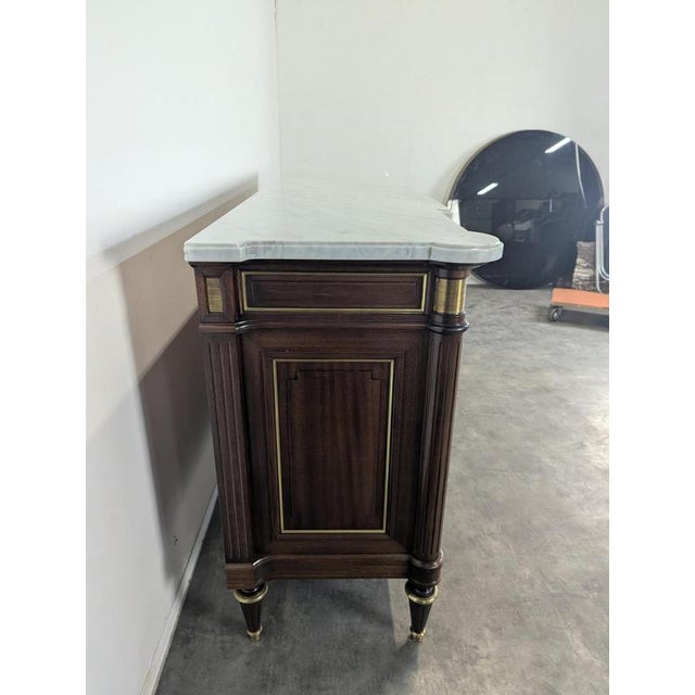 Louis XVI Style Sideboard in Mahogany For Sale - Image 4 of 12