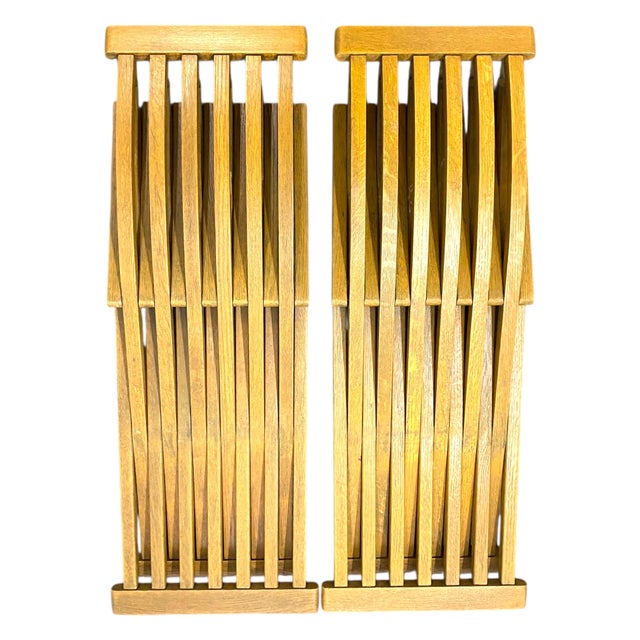 Mid-Century Modern A Pair of Tomasa Chairs by Simon Gavina, Italy For Sale - Image 3 of 6