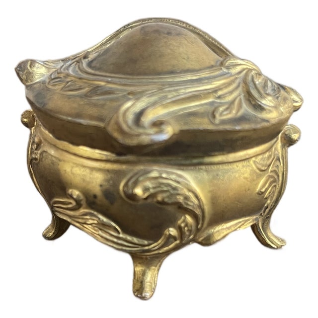 1920s Art Nouveau B&w Footed Gold Leaf Jewelry Heart Flower Trinket Box With Lid For Sale