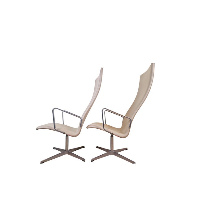 Oxford Highback Swivel Chairs by Arne Jacobsen for Fritz Hansen, 1960s, Set of 2 For Sale - Image 3 of 6