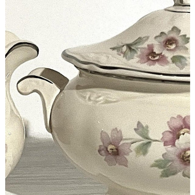 Mid-Century Modern 1949 Vintage Homer Laughlin Virginia Rose "Moss Rose" Creamer & Lidded Sugar Bowl Set - Jj-59 Pattern For Sale - Image 3 of 4