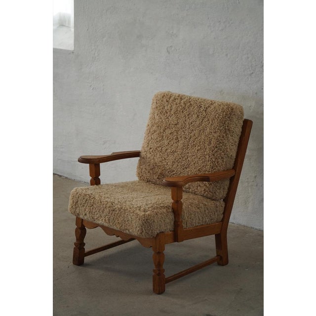Danish Modern Lounge Chair in Oak and Lambswool by Henning Kjærnulf, 1960s For Sale - Image 13 of 15