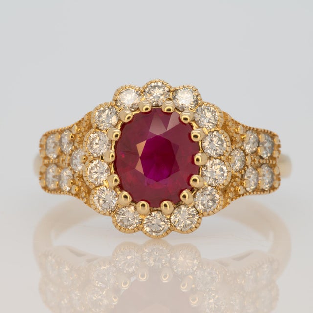 1.5Ct Burma Ruby Ring With Earth Mined Diamonds Accents: Solid 14k Gold, Size 6.75 For Sale - Image 4 of 8