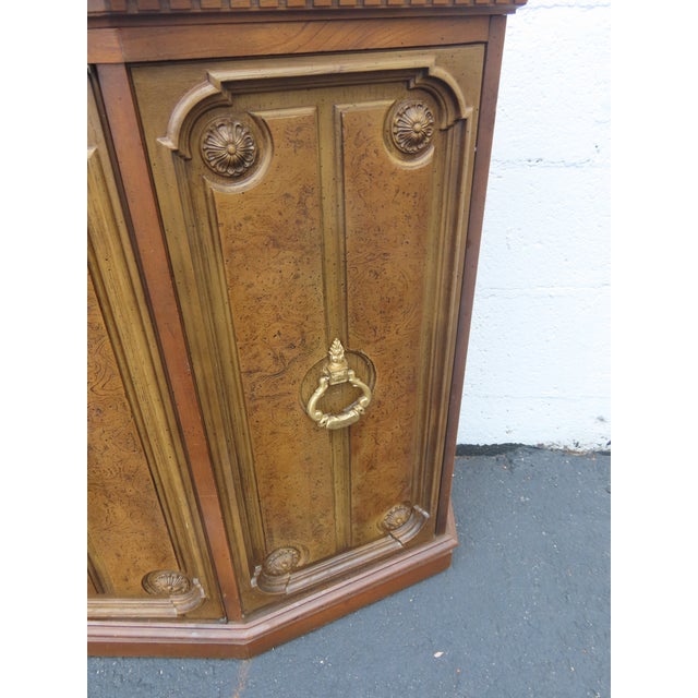 Hollywood Regency Small Console Cabinet 6647 For Sale - Image 11 of 17