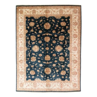 Middle Eastern Rug in Wool For Sale
