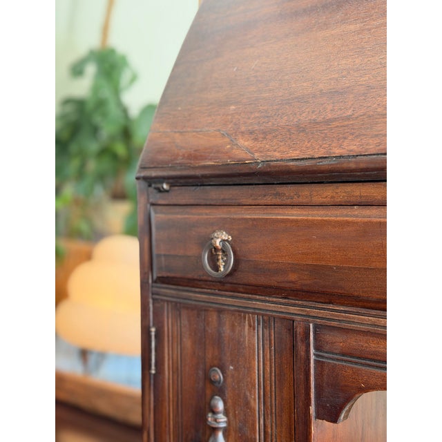 Antique Circa 1930 North-Western Cabinet Co. Master-Craft Mahogany Secretary Desk — Antique Slant-Front Kneehole Desk For Sale - Image 4 of 12
