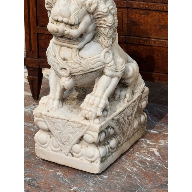 Mid 19th Century Pair of Marble Foo Dogs For Sale - Image 4 of 9