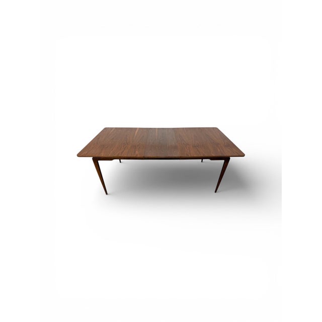 Young Manufacturing Mid-Century Modern Young Manufacturing Walnut Dining Table For Sale - Image 4 of 8