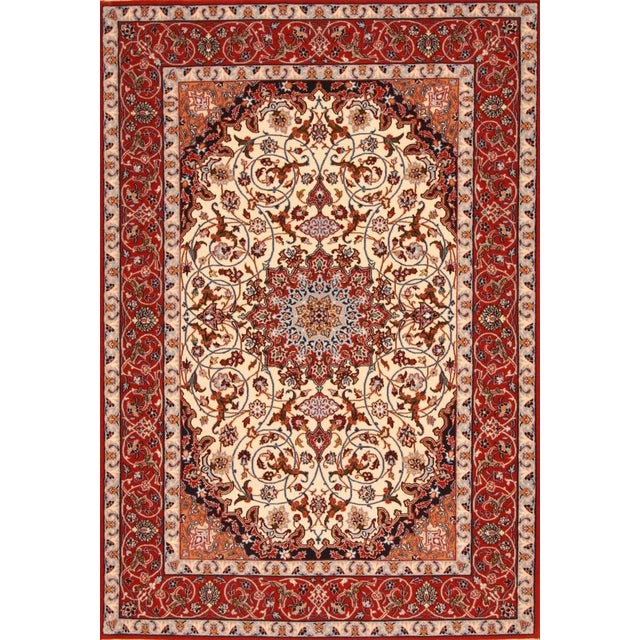 Middle Eastern Rug in Wool For Sale - Image 11 of 11