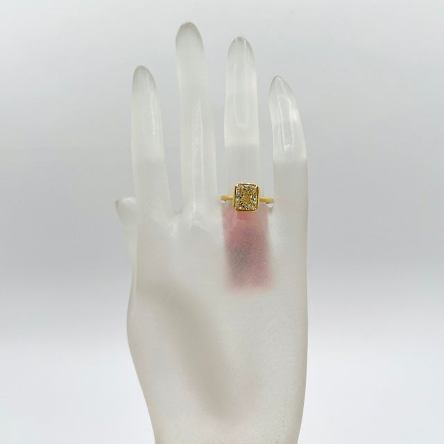 Gia 3 Carat Yellow Diamond Radiant Bezel Prong Ring in 18k Yellow Gold, Size 6.75 For Sale - Image 4 of 8