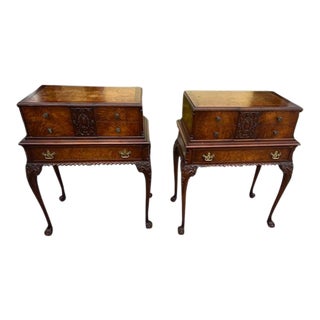 1920s Pair of Small Walnut Chippendale Style Chests Chesterfield Furniture Company Usa For Sale