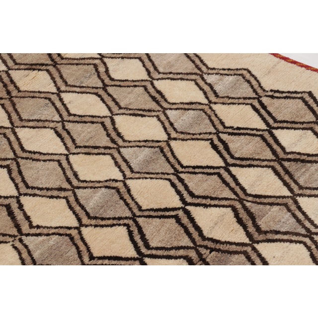 1950s Vintage Persian Gabbeh Rug in Beige With Geometric Patterns - Rug & Kilim For Sale - Image 5 of 10