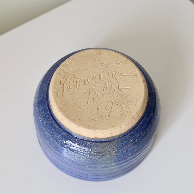 Signed Wabi Sabi Studio Pottery Bowl in Deep Periwinkle Blue Glaze & Wheel-Thrown Texture For Sale - Image 15 of 15