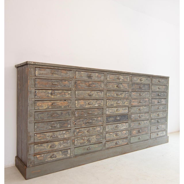 1920s Large Original Painted Pine Workshop Drawer Cabinet, 1920s For Sale - Image 5 of 18