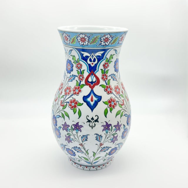 Handmade Ceramic “Armudi” Vase (30cm) – Elegant Pear Shape with Purple & Red Spring Flowers – Romantic Home Decor For Sale - Image 6 of 9
