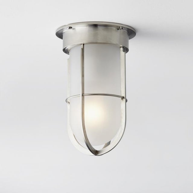 Ceiling light in solid brass with clear or frosted glass. For indoor and outdoor use (IP44). Lamp LED 230V E27 4W 2700K...