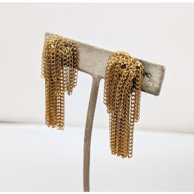 1970s Vintage 1971 Signed Napier Goldtone Fringe Clip Earrings-2 Pieces For Sale - Image 5 of 9