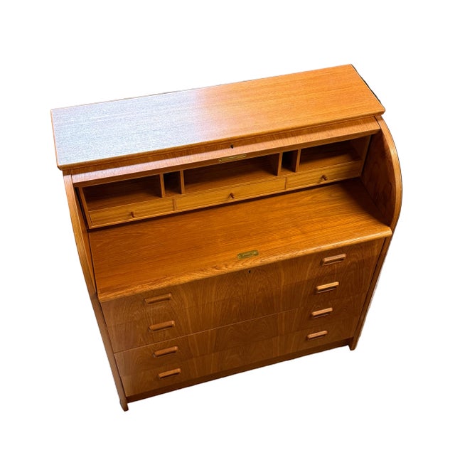 1960s MCM Danish Teak Roll Top Desk With Original Keys For Sale - Image 4 of 8