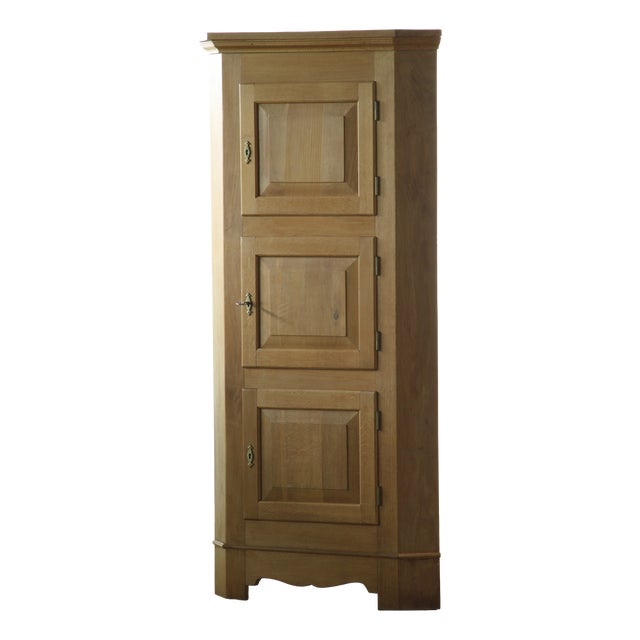 Mid-Century Modern Brutalist Light Oak Corner Cabinet in the style of Kjærnulf, 1960s For Sale