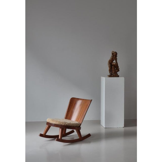 Rare rocking chair designed by Göran Malmvall in the 1930s made in Sweden by Svensk Hemslöjd. Made in solid Scandinavian...