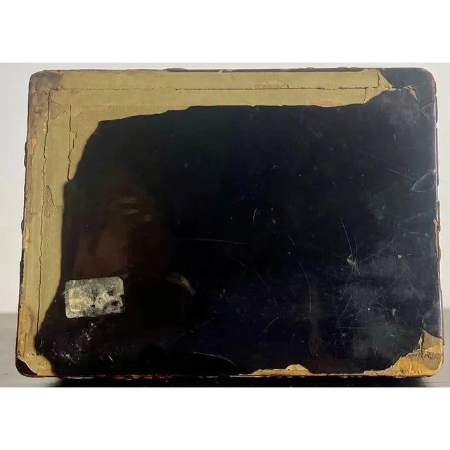 Wood Antique Chinese Red and Black Lacquered Cinnabar Box, 1800s For Sale - Image 7 of 12