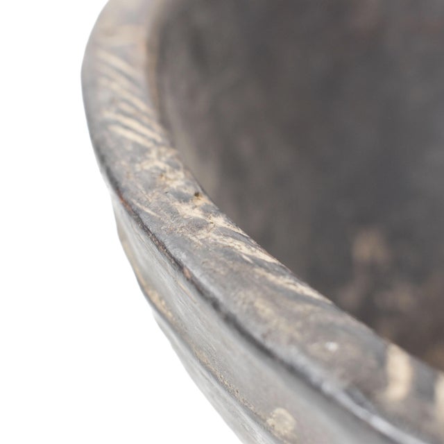 African Early 20th Century Nupe Wood Bowl Nigeria For Sale - Image 3 of 6