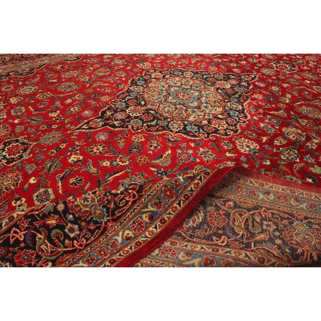 Middle Eastern Hand-Knotted Kashan Rug For Sale - Image 10 of 11