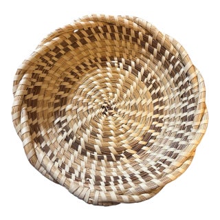 1970s Sweetgrass Gullah-Style Round 9" Basket For Sale