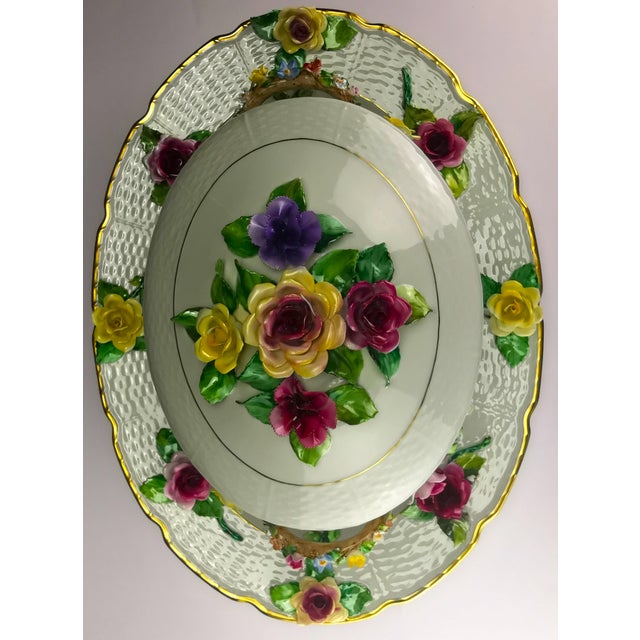 White Vintage Tureen and Tray in Porcelain with Applied Flowers by Raynaud, 1960s For Sale - Image 8 of 18