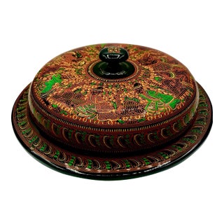 Early 20th Century Burmese Yun Lacquer Lahpet-Ok Covered Serving Dish For Sale