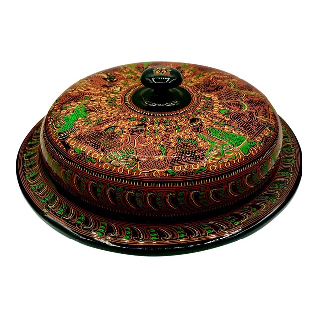 Early 20th Century Burmese Yun Lacquer Lahpet-Ok Covered Serving Dish For Sale