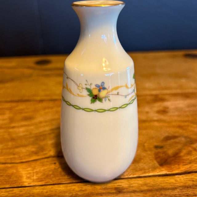 Vintage Noritake Salt & Pepper Shaker Set- 2 Pieces For Sale In Sacramento - Image 6 of 8