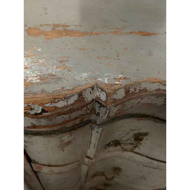 Wood 18th Century Swedish Painted Small Commode, 1900 For Sale - Image 7 of 9