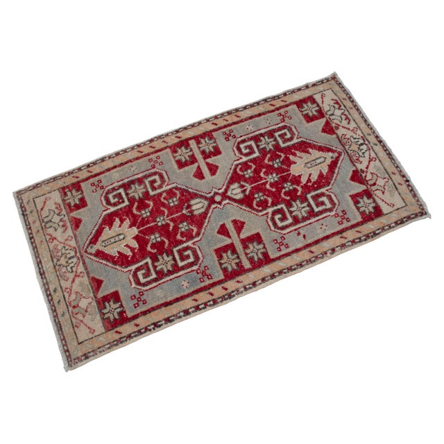 1970s Hand Knotted Door Mat, Entryway Rug, Bath Mat, Kitchen Decor, Small Rug, Turkish Rug - 1′8″ × 3′3″ For Sale - Image 5 of 13