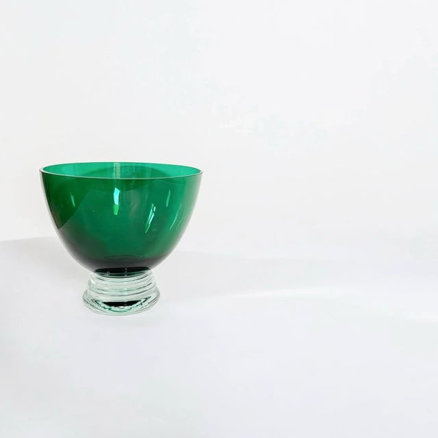 Contemporary Contemporary Emerald Crystal / Glass Centerpiece Bowl For Sale - Image 3 of 8