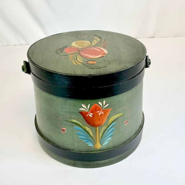 1950s Vintage Gustavian Rustic European Farmhouse Tole Hand Painted Wooden Sap Bucket For Sale - Image 9 of 14