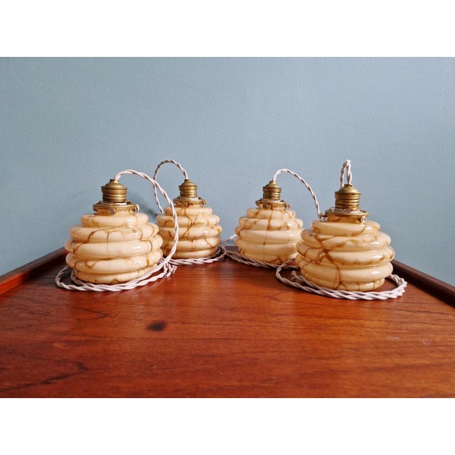 Art Deco Pendant Light in Marbled Opaline and Uranium Glass from Scailmont, Belgium, 1920s-1930s For Sale - Image 17 of 18